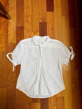 GAP | White Short-Sleeve Button-Up Shirt with Tie Sleeves Size S